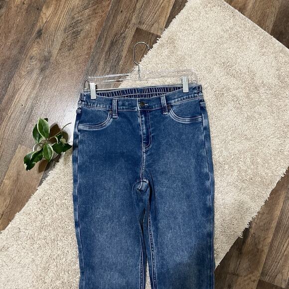 Aerie Medium Mid Rise Baby Flare Elastic Waist Y2K-Inspired Streetwear Jeans - Picture 2 of 6